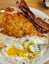 Bacon And Egg With Hash Browns